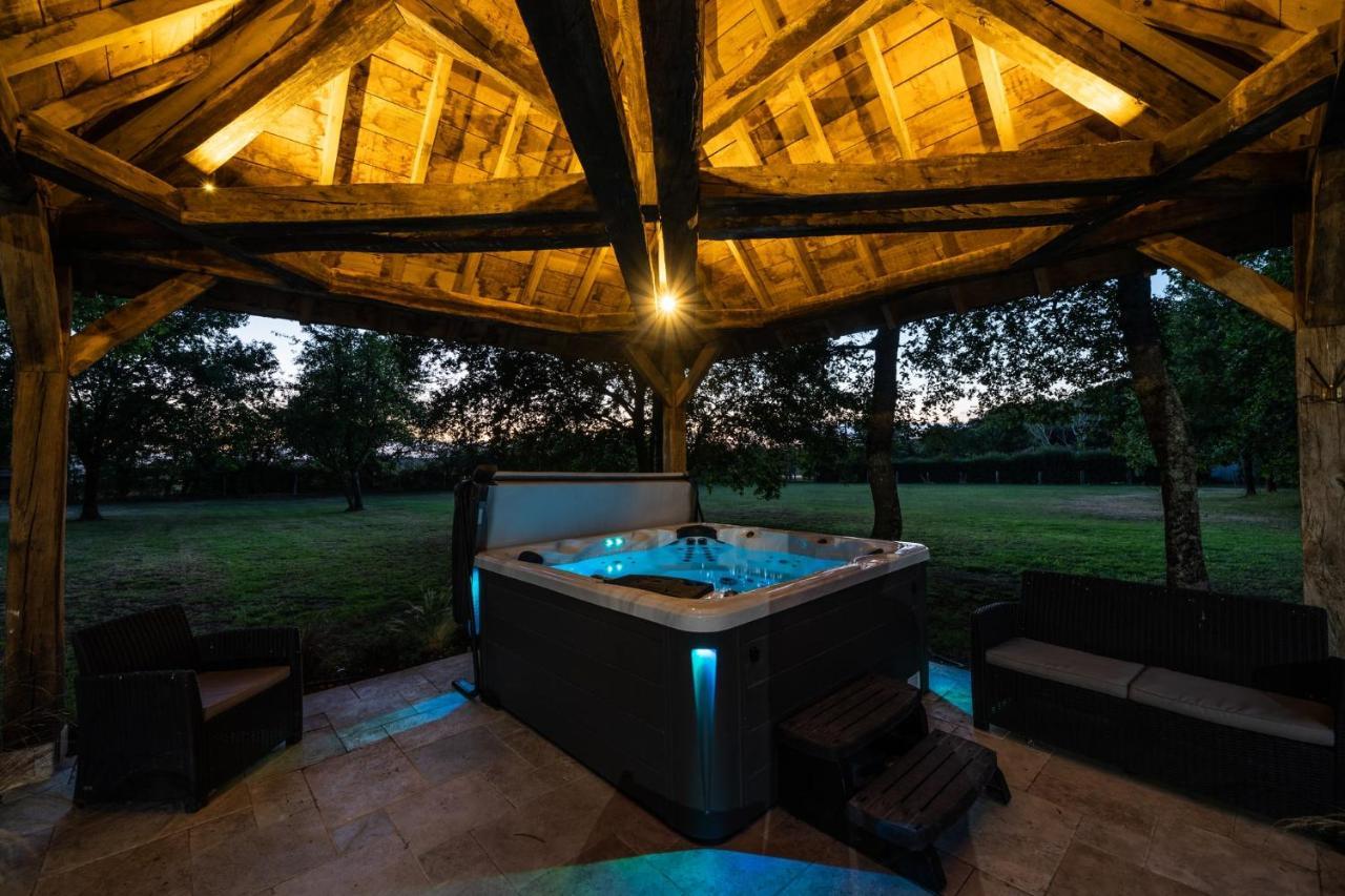 La Grange De Leonie, Chambres D'Hotes Avec Piscine Et Spa Mery-sur-Cher Екстер'єр фото